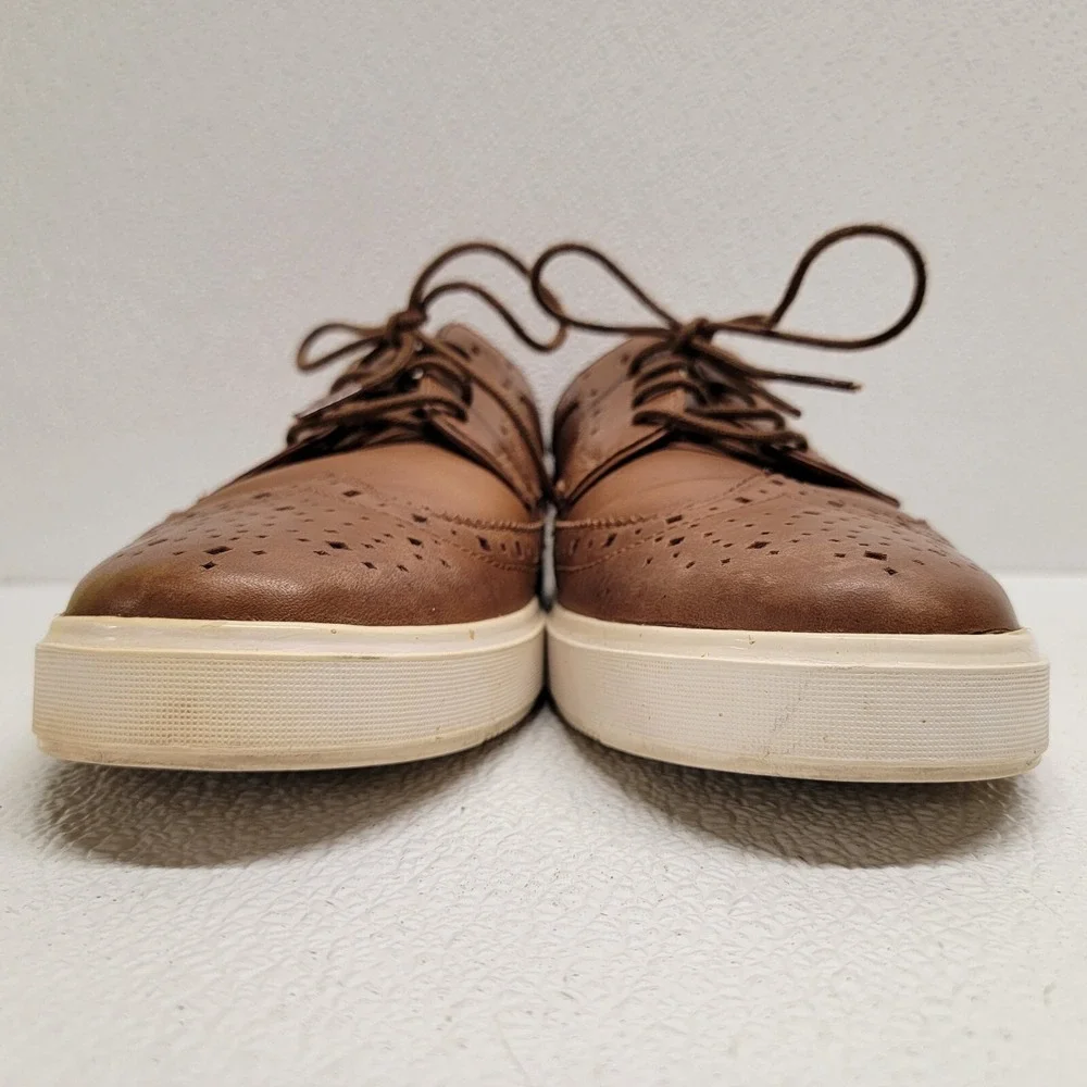 Clarks Mens Calderon Limit Sneaker Oxford Size 8.5 M Tan Leather Wingtip Shoe